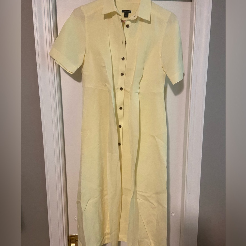 Ann Taylor Yellow Shirt Dress with buttons and tie that wraps to back